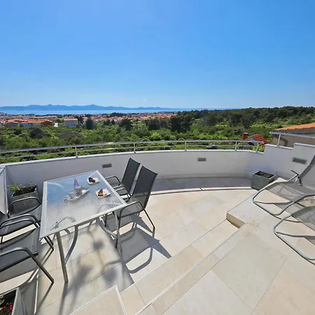 Magic Blue Sky Apartment