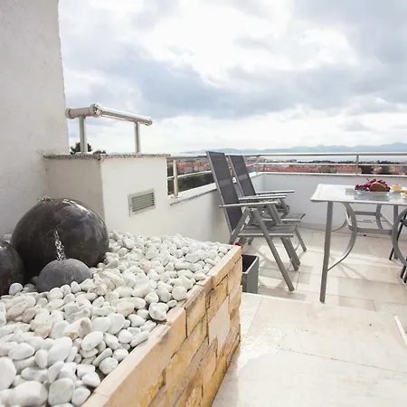 Magic Blue Sky Apartment *